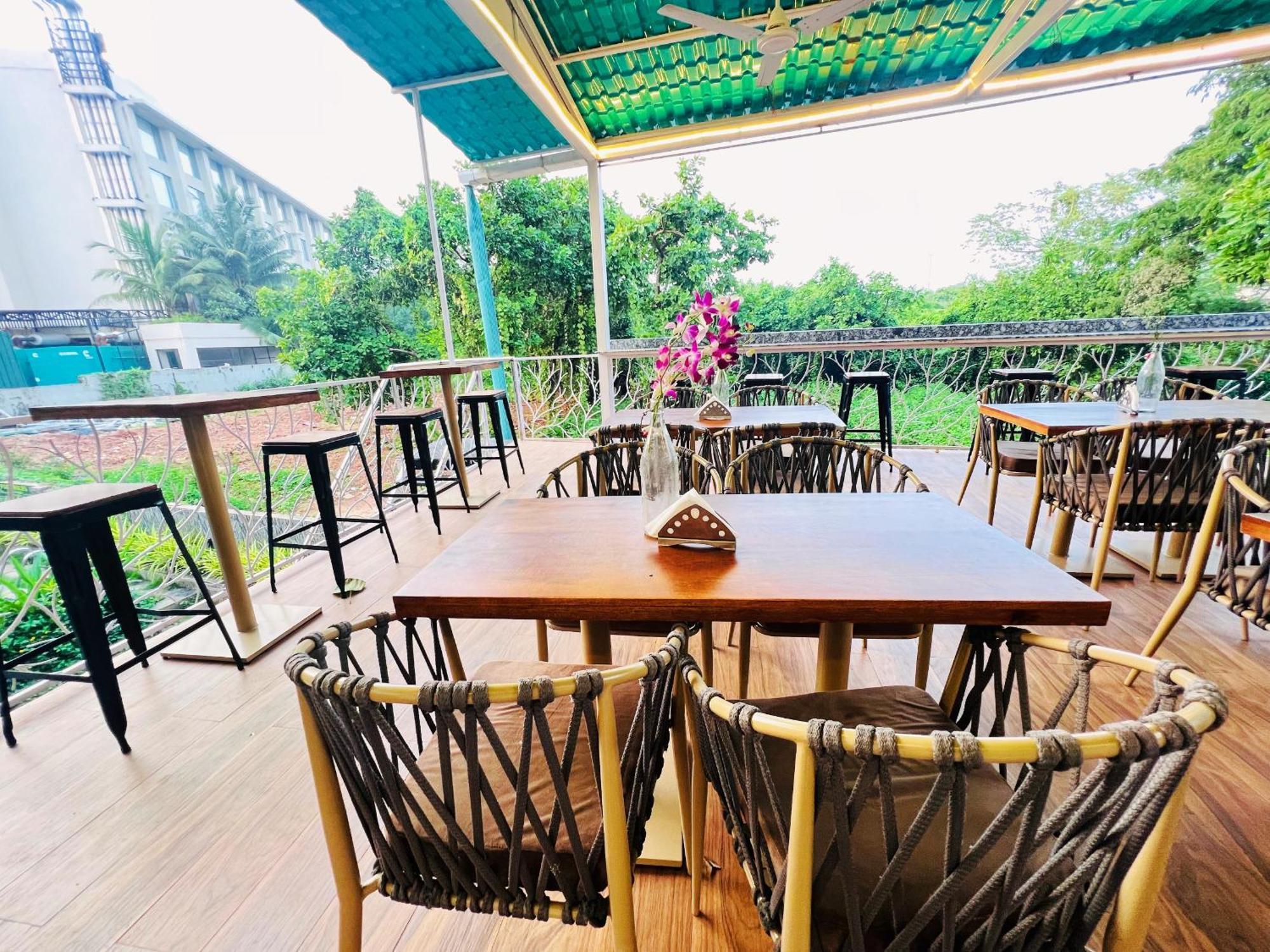 The Mayfield Resort, Vagator Aparthotel