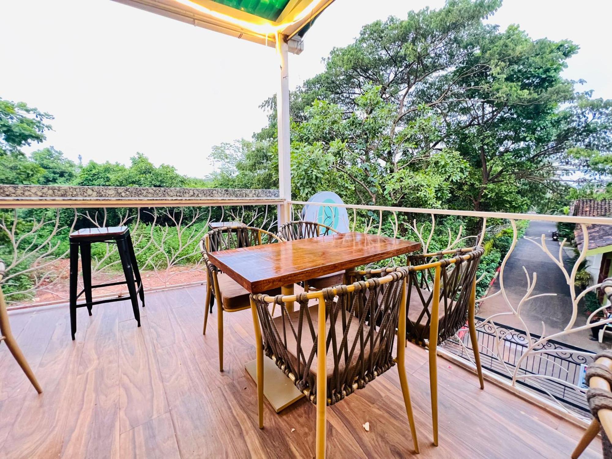 The Mayfield Resort, Vagator Aparthotel Anjuna